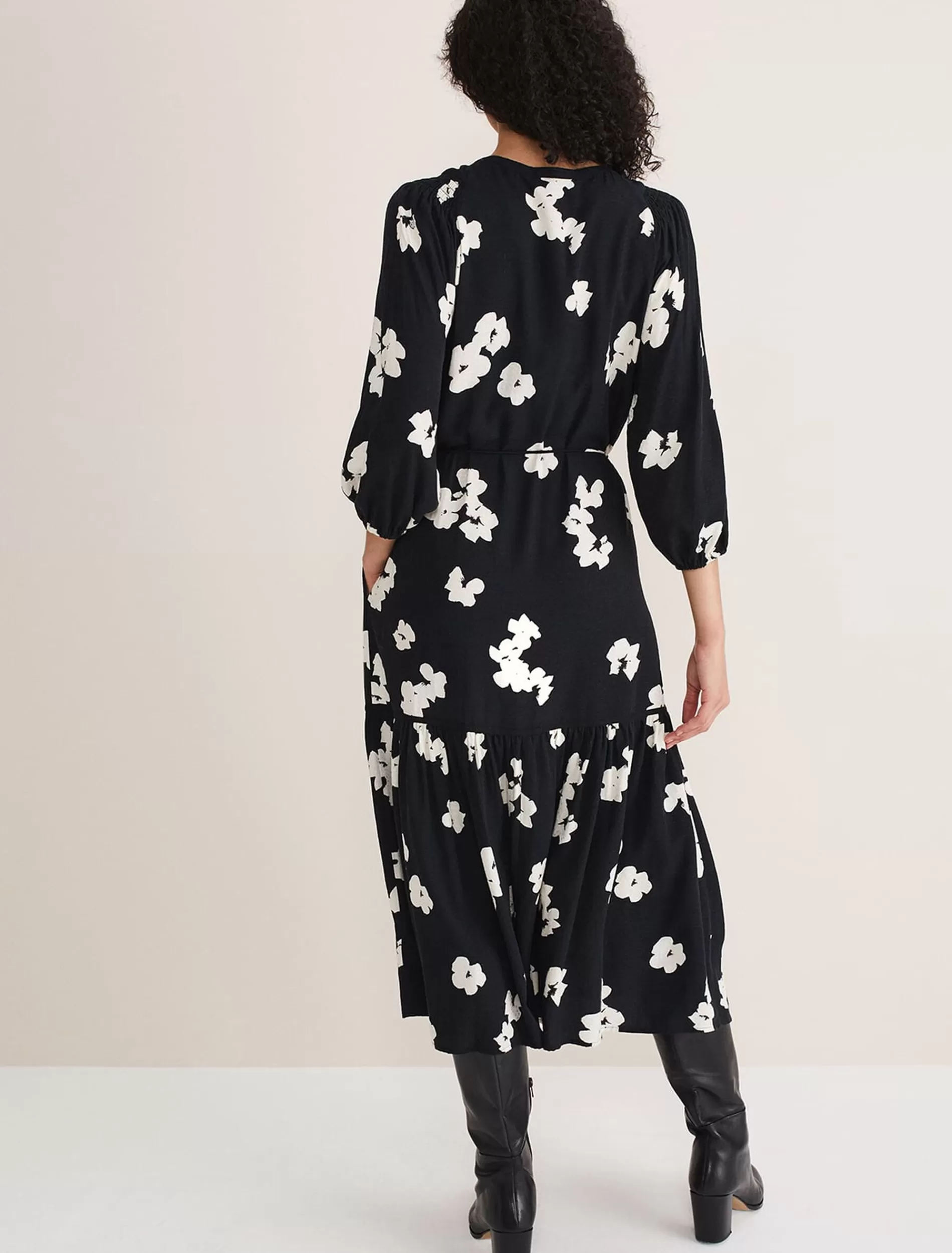 Phase Eight Ava Geo Print Midaxi Dress Black/Ivory Hot