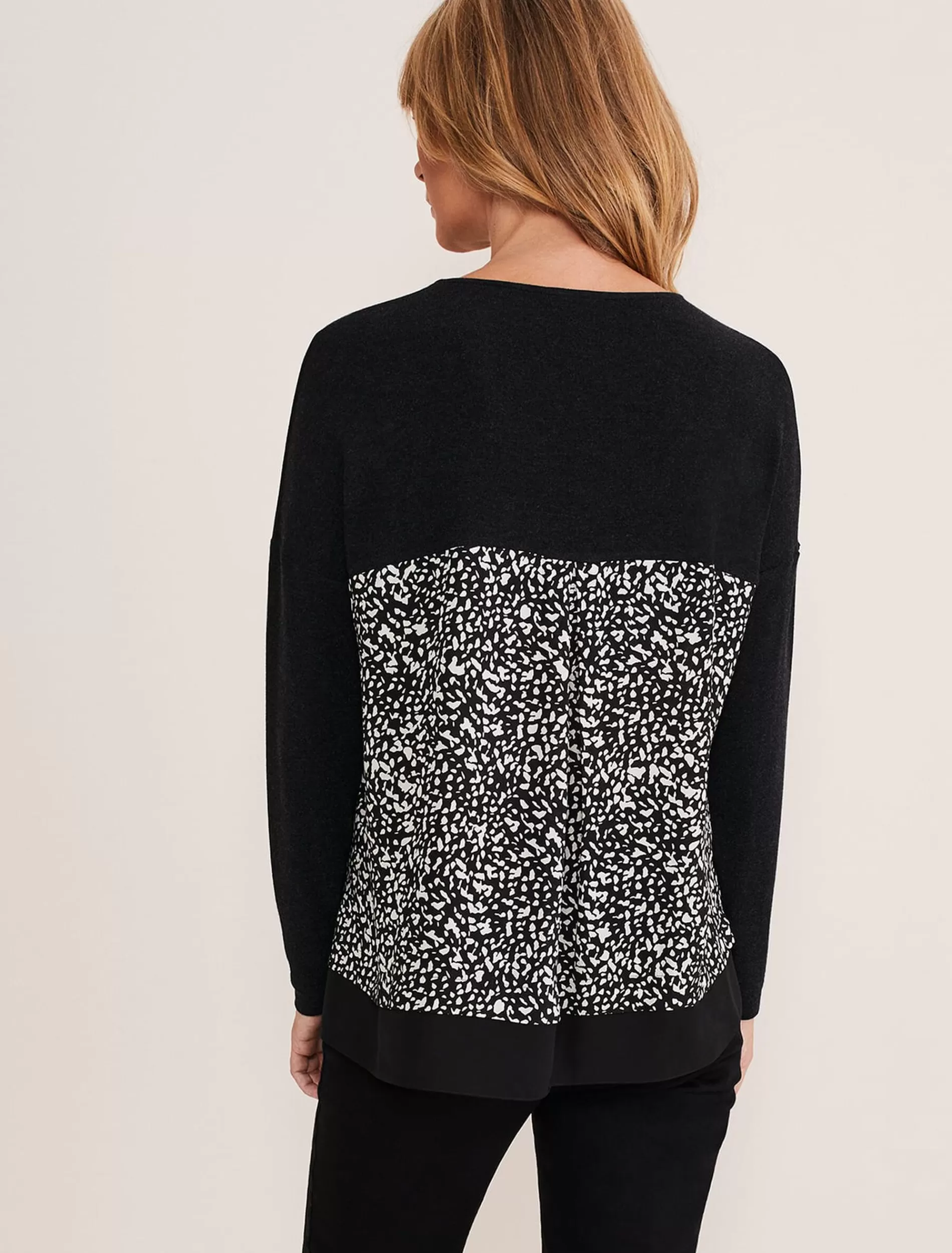 Phase Eight Bregitta Front Seam Top Black/Ivory Store