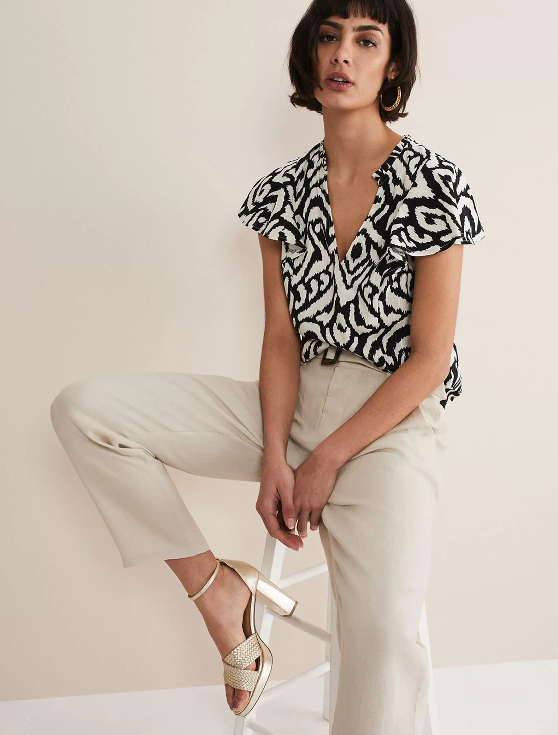 Phase Eight Dalia Abstract Top Black/Ivory Best