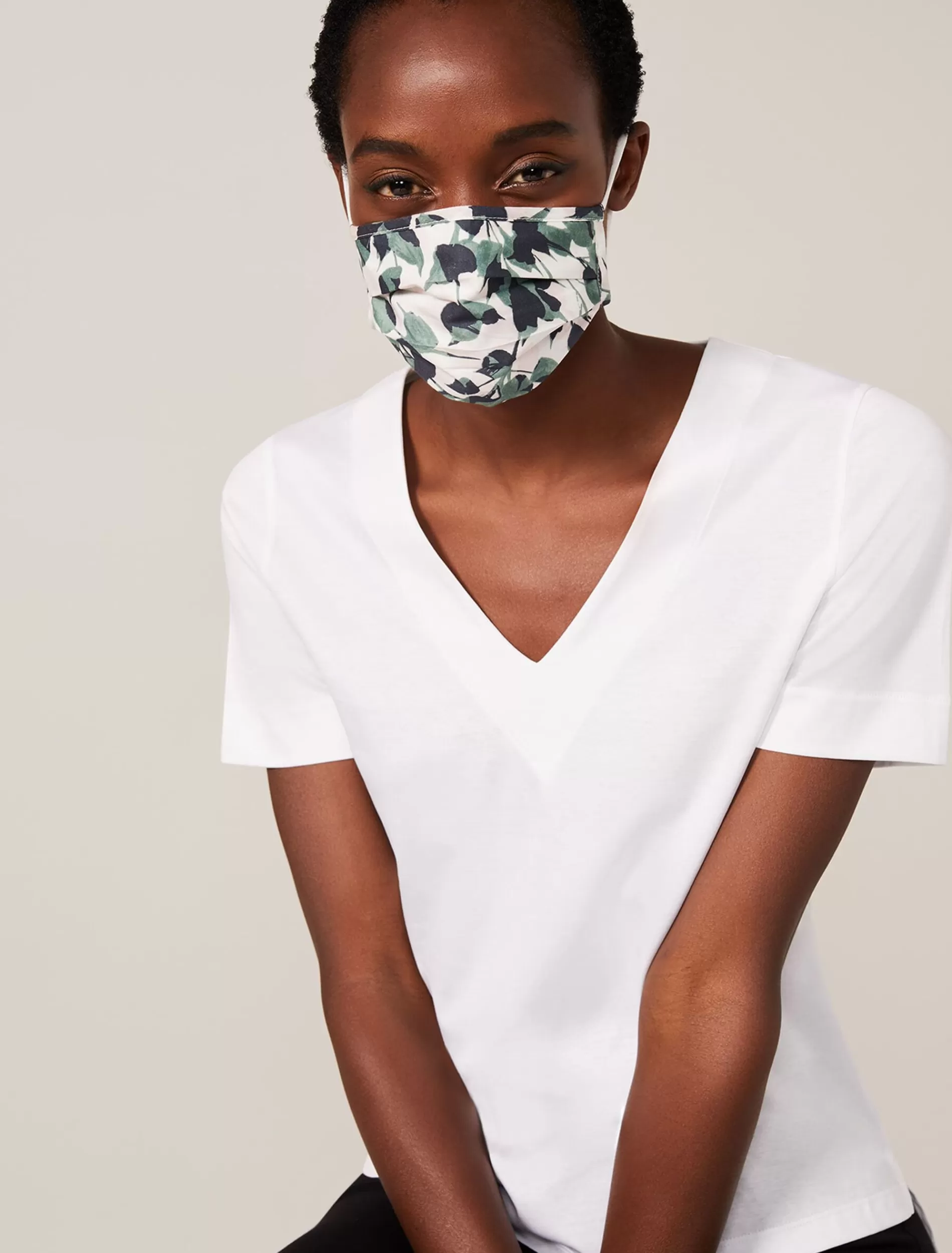 Phase Eight Larissa Leaf Face Mask Green New