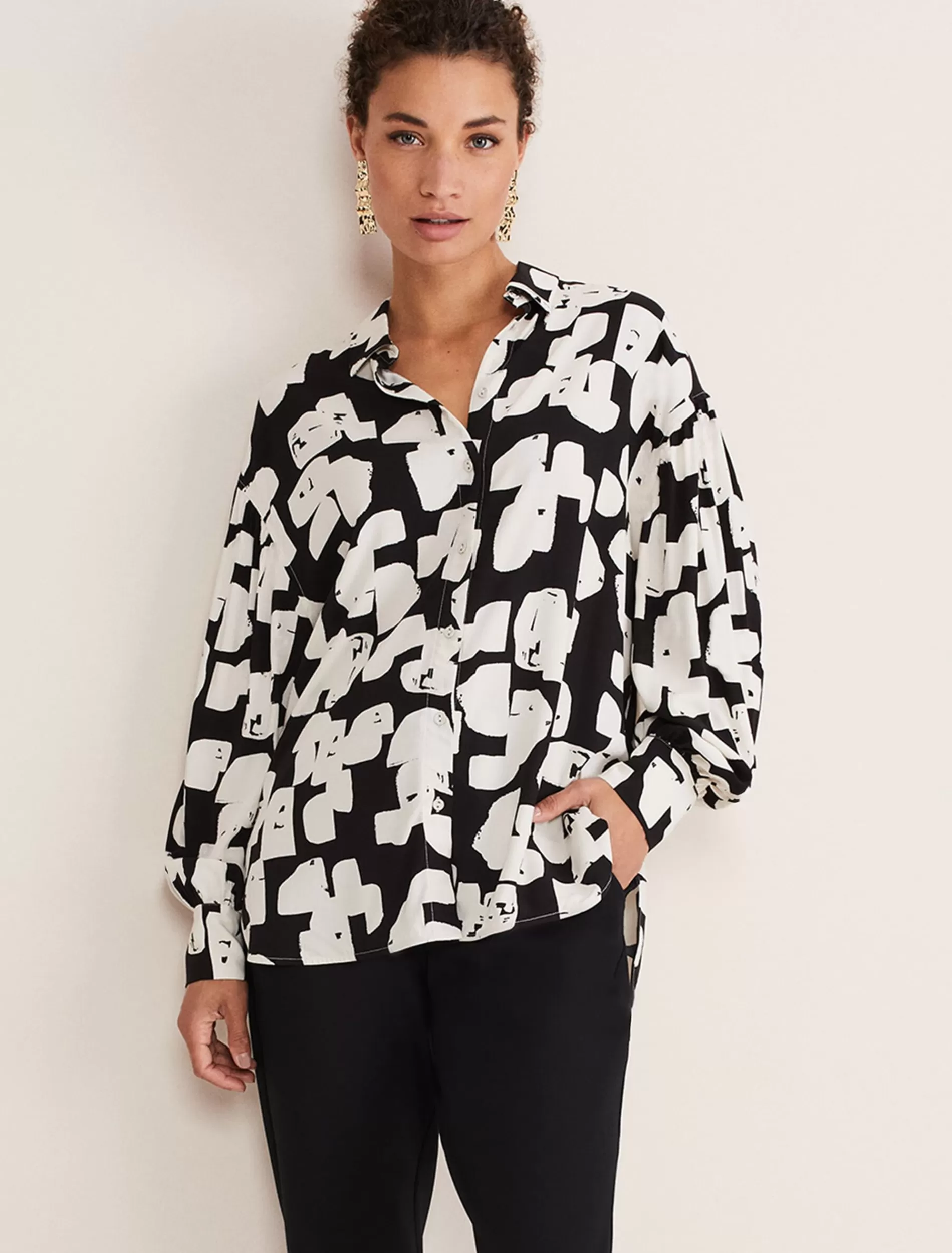 Phase Eight Luana Geo Print Blouse Black/Cream Hot