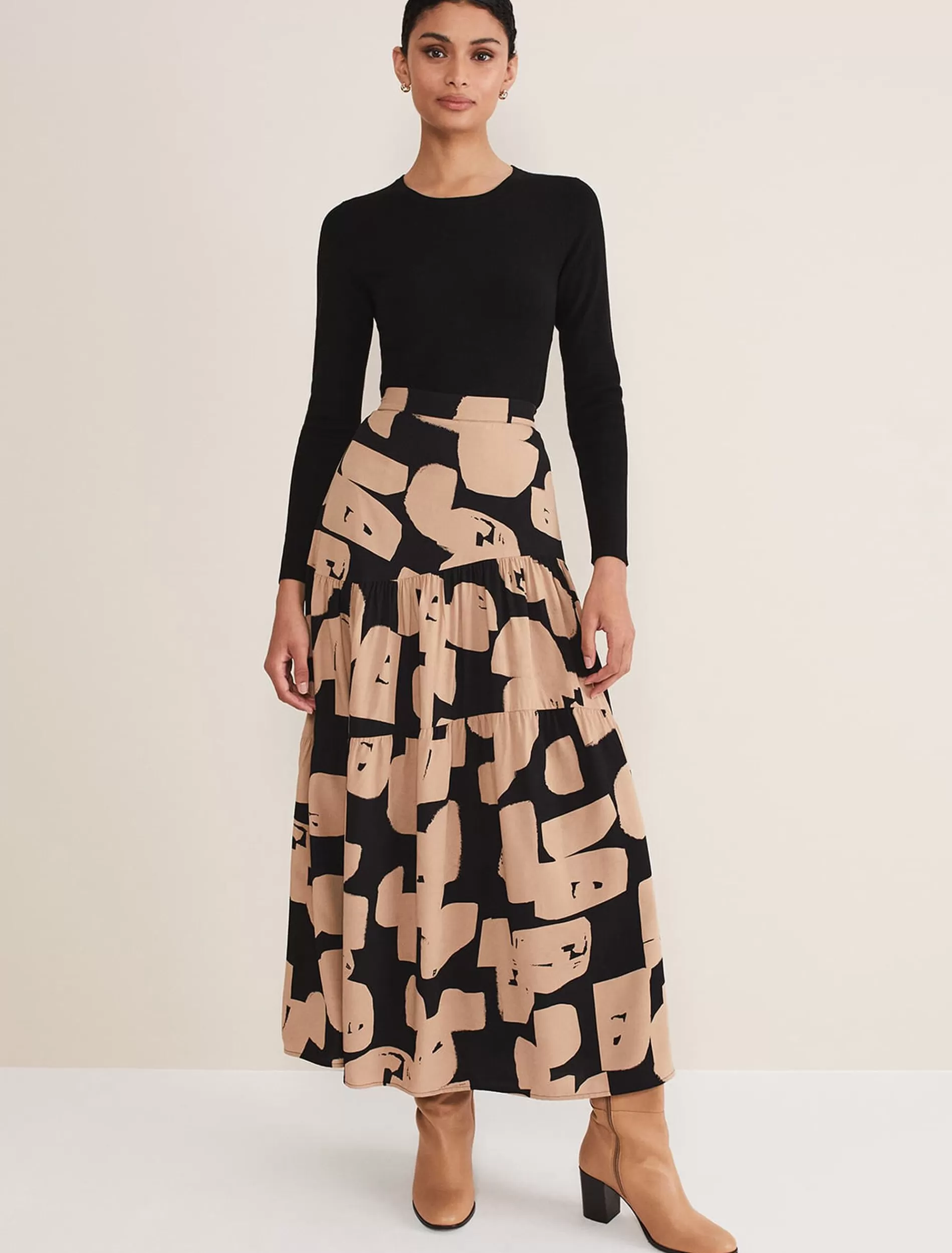 Phase Eight Luana Geo Print Midi Skirt Black/Camel Hot