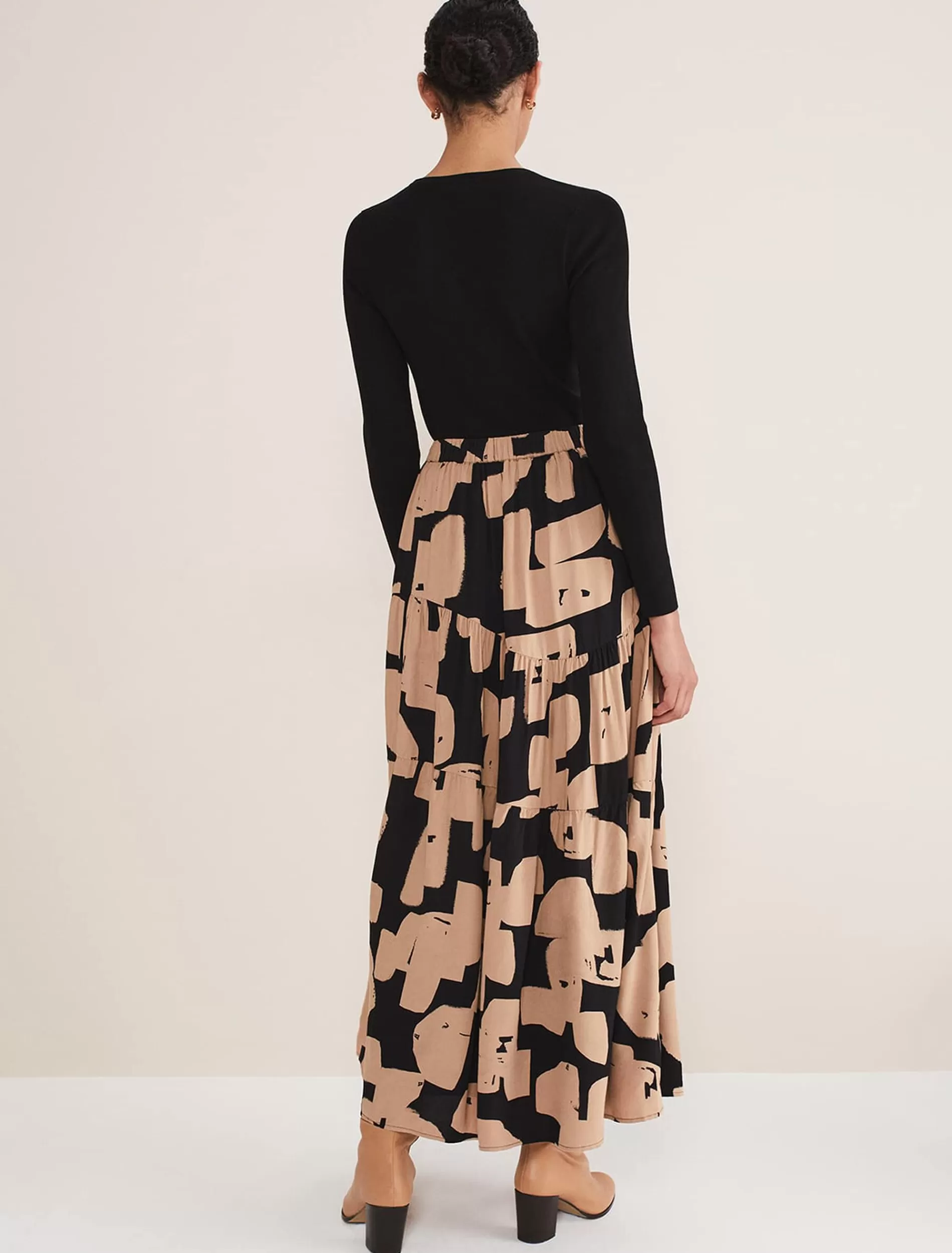 Phase Eight Luana Geo Print Midi Skirt Black/Camel Hot