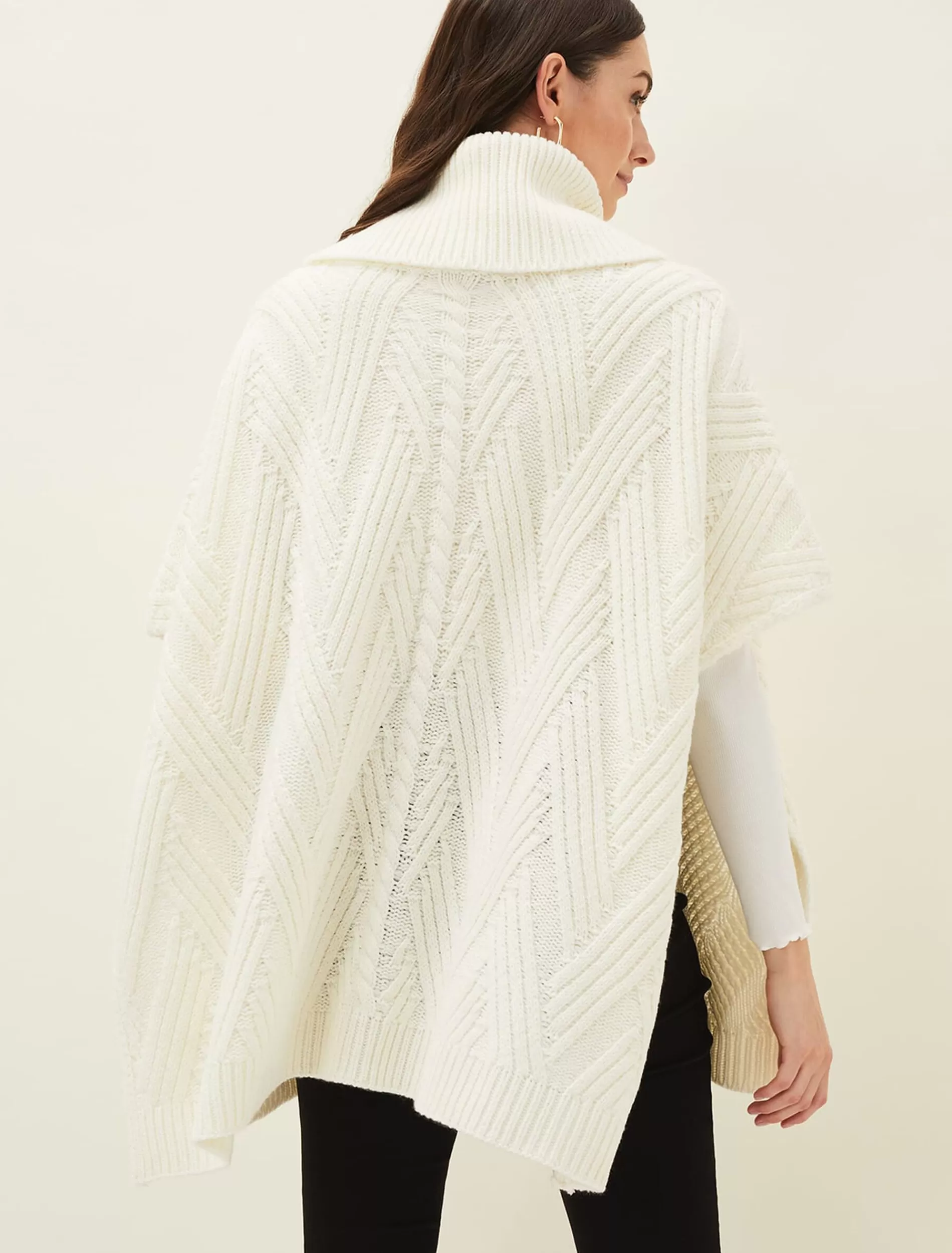Phase Eight Melly Cable Knit Cape Winter White Clearance