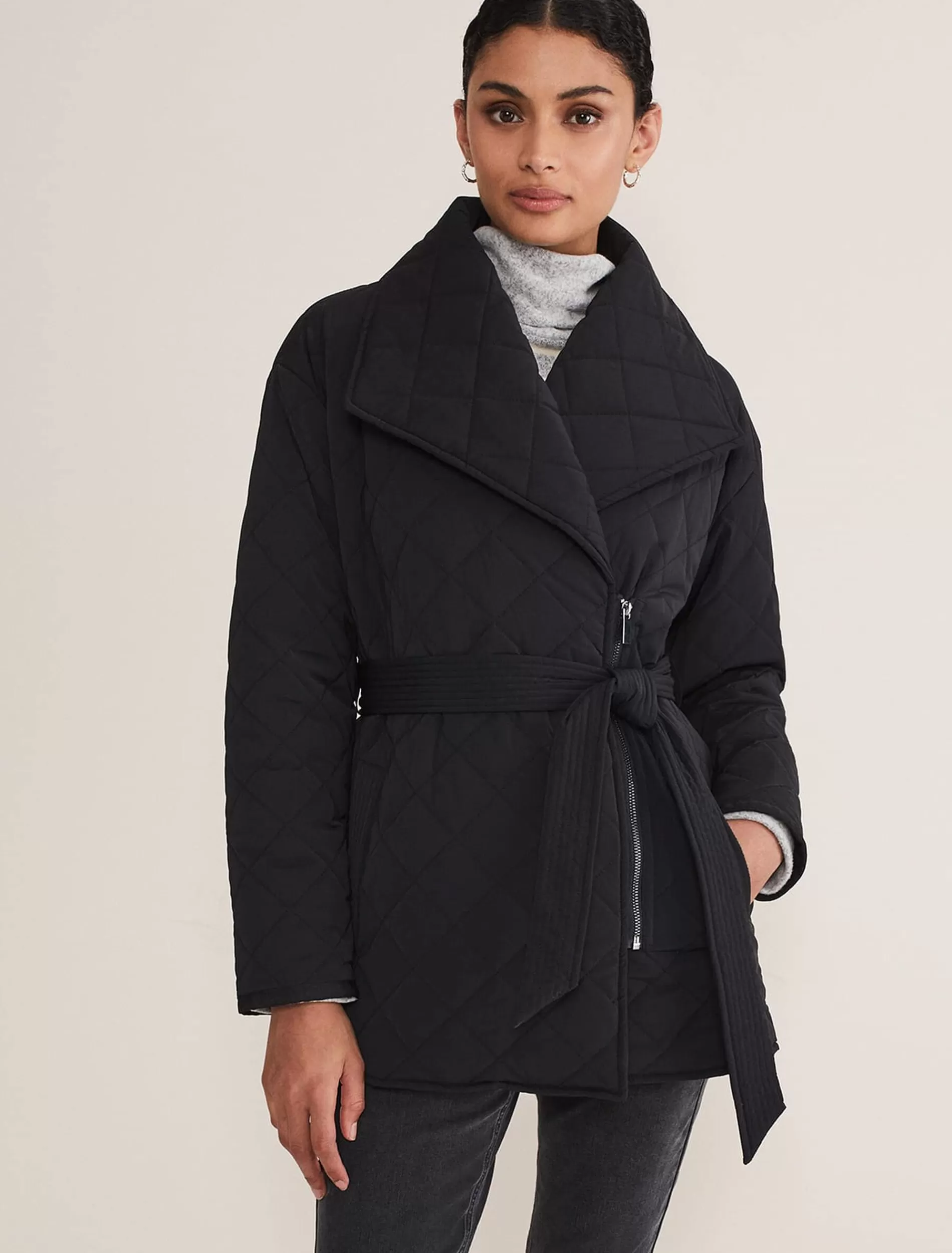 Phase Eight Nila Short Quilted Puffer Black Fashion
