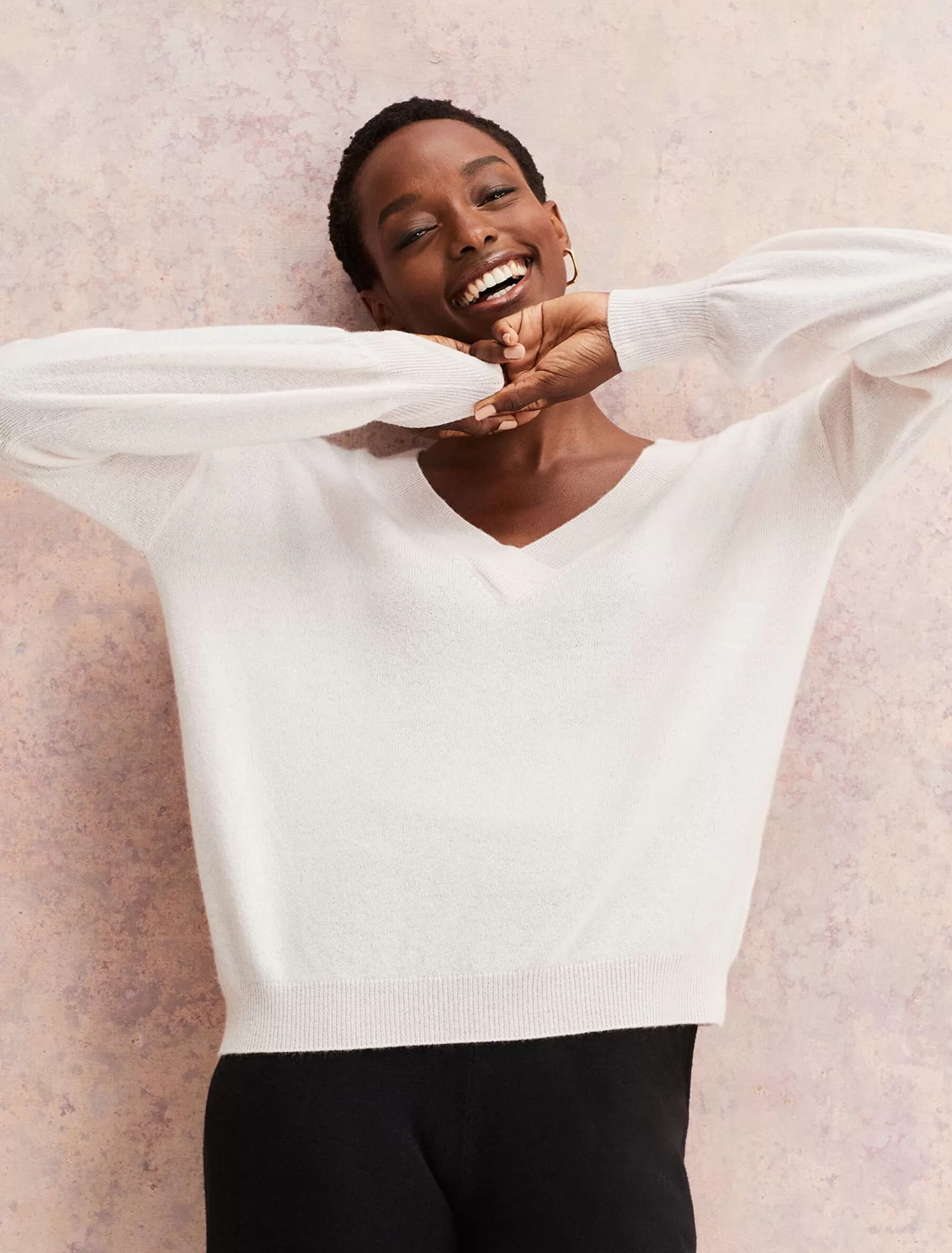 Phase Eight Ophelia Wool Cashmere V Neck Jumper Petal Pink Store