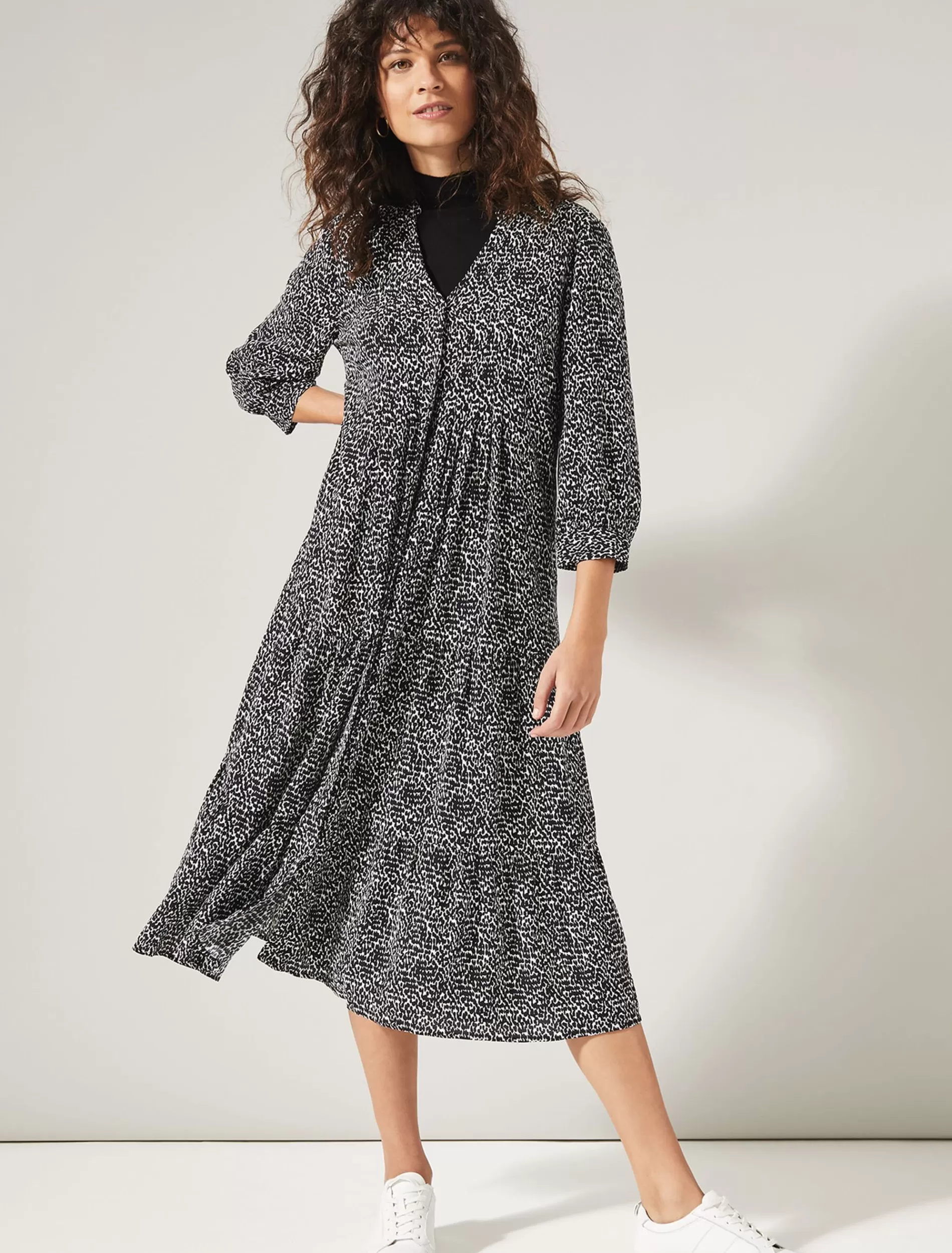 Phase Eight Penele Print Midi Dress Black/Ivory Online