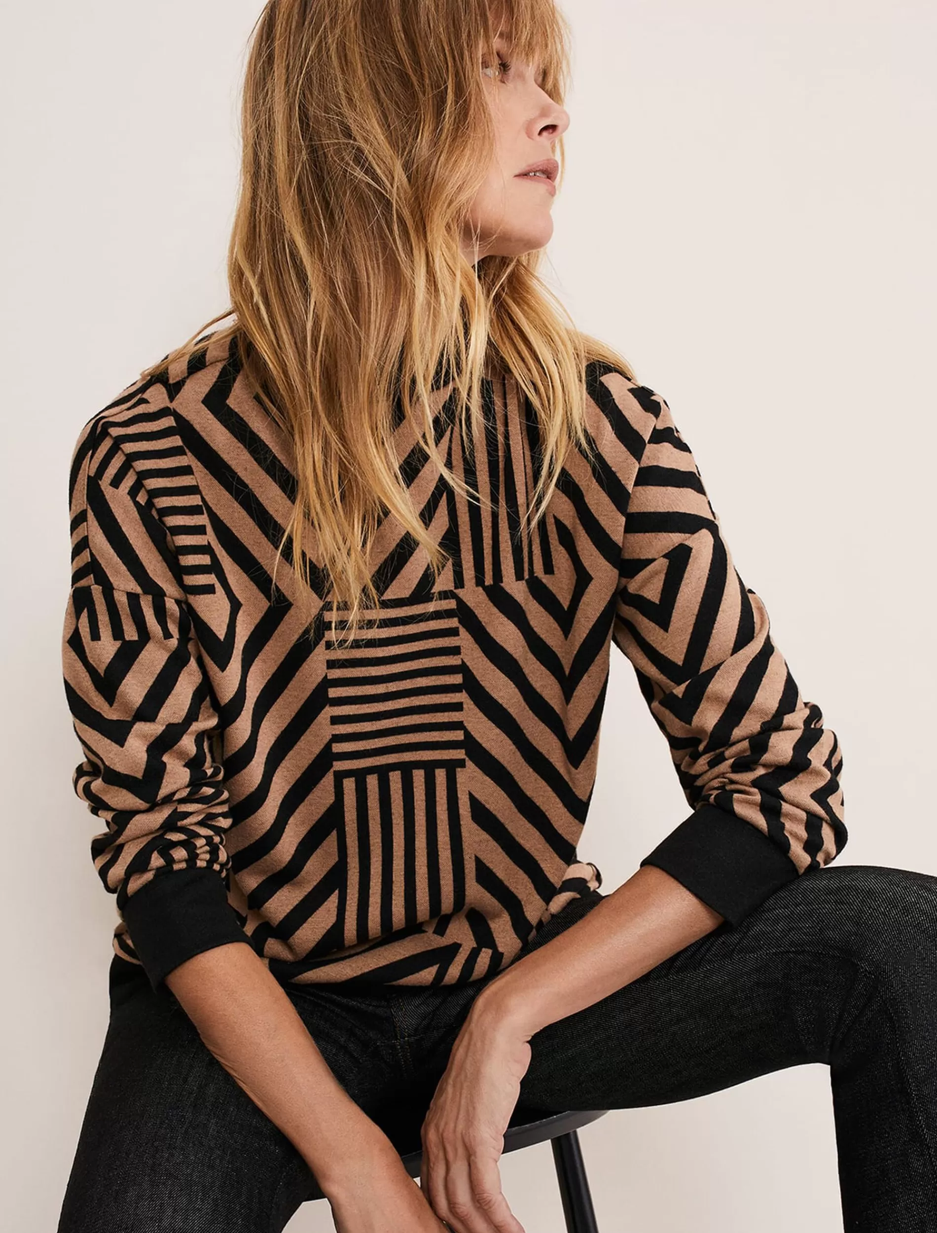 Phase Eight Renatta Patched Geo Jacquard Top Camel/Black Best Sale